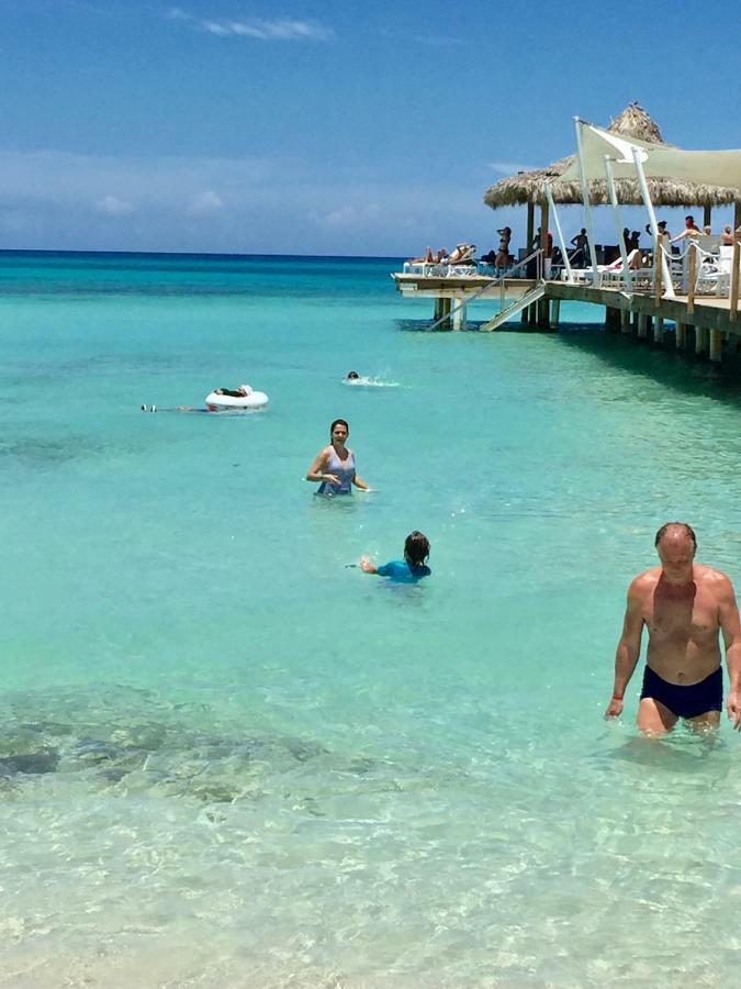 2Br Beach Apt @Cadaquescaribe Bayahibe Apartment Екстериор снимка